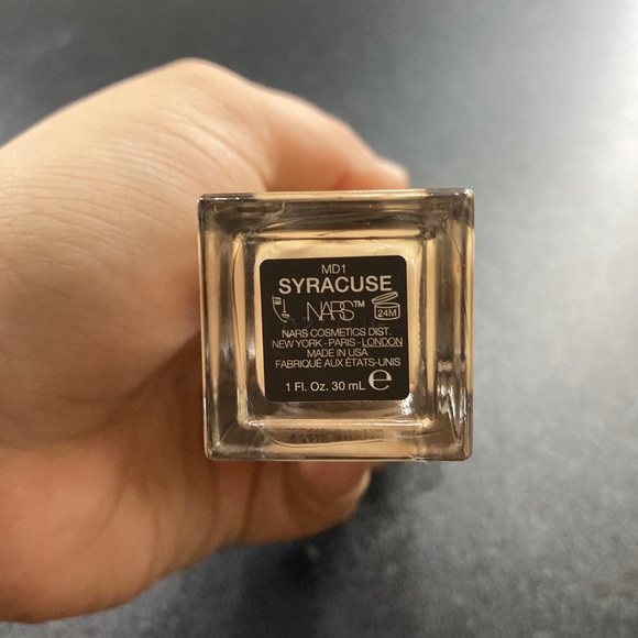 NARS FOUNDATION shade color:syracuse - Picture 4 of 4